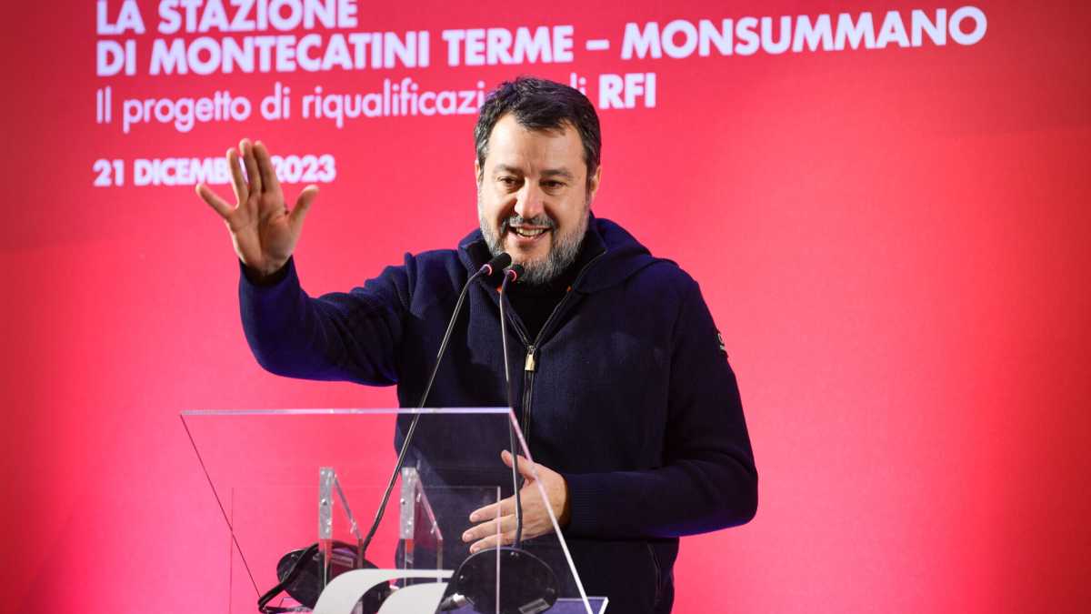 Immagine di Salvini si fa il tridente per le Europee. In lista vuole Vannacci-Paragone-Palamara
