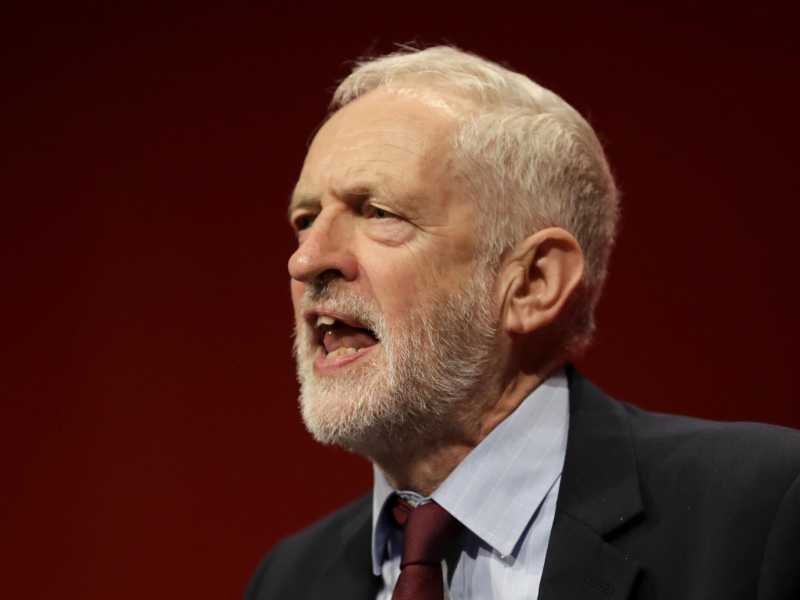 Corbyn sogna un partito che affossi Starmer e le sinistre pro Ucraina e Israele
