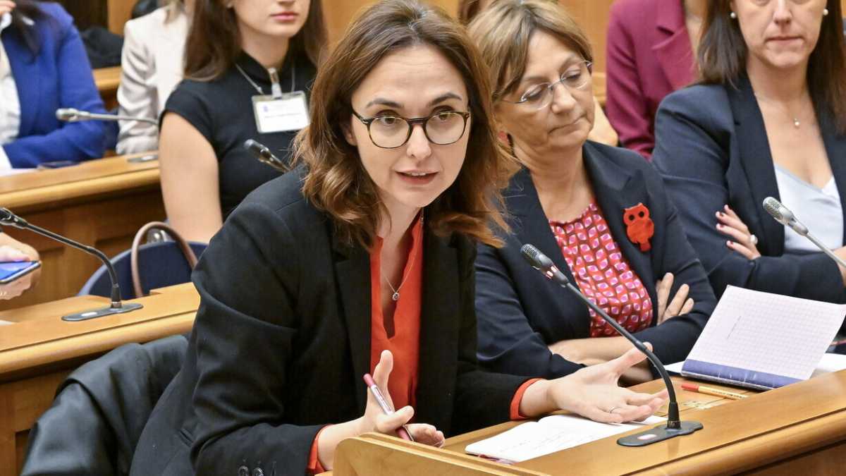 Immagine di Lite nel Pd sulle armi all'Ucraina: "Elly non ci mette il cuore", dice Quartapelle