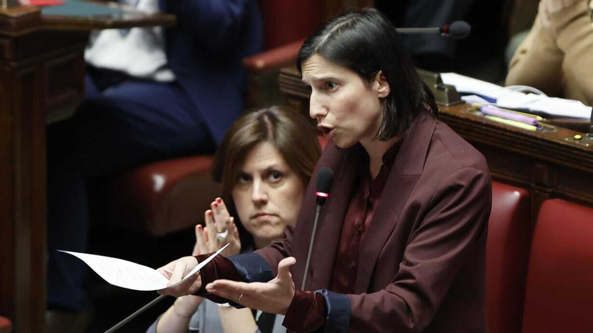 Immagine di Armi, Europa, abuso d’ufficio. La deriva del Pd sul modello gnè gnè