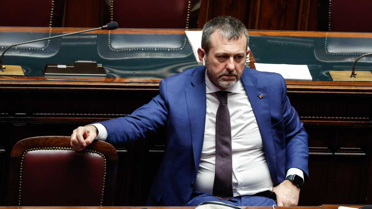 Immagine di "Delmastro è omertoso: venga in Aula". Opposizioni all'attacco dopo l'intervista di Pozzolo al Foglio