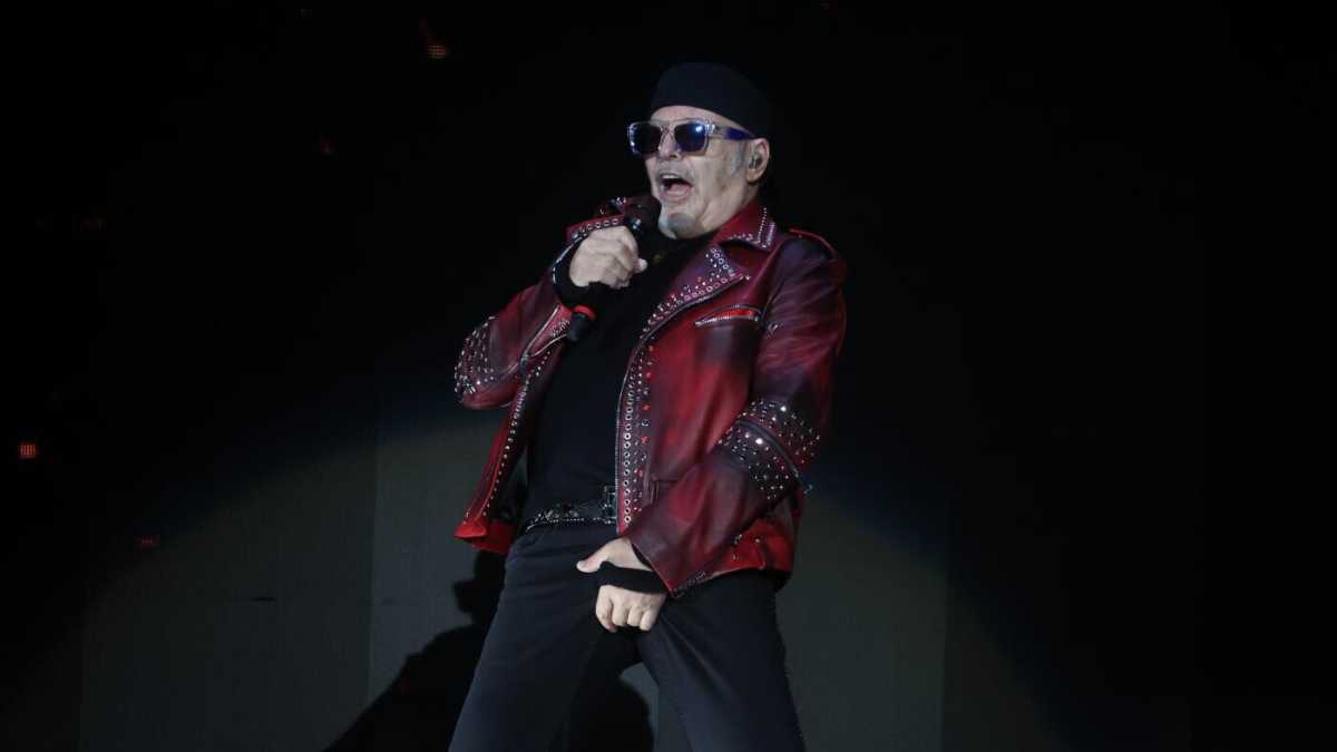 Immagine di Scoprire per caso davanti a uno schermo che c’è un po’ di Vasco Rossi in noi