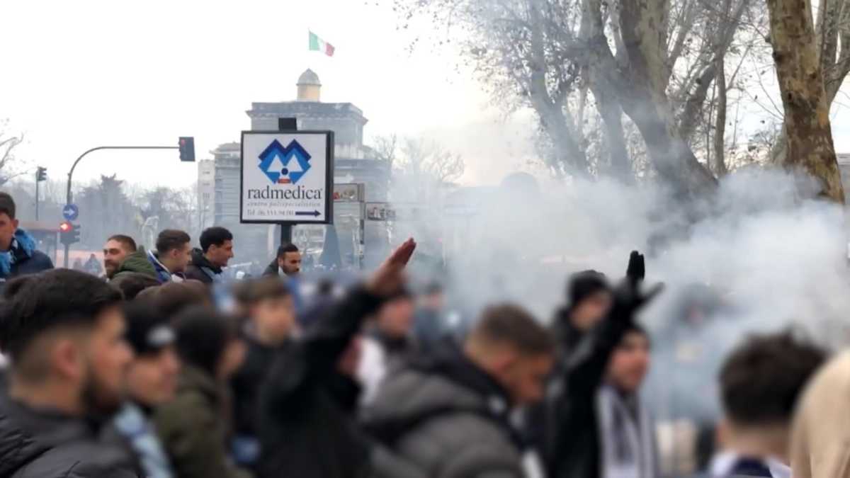 Immagine di Più che dal fascista oggi tocca guardarsi dal fascistibile, di destra e di sinistra