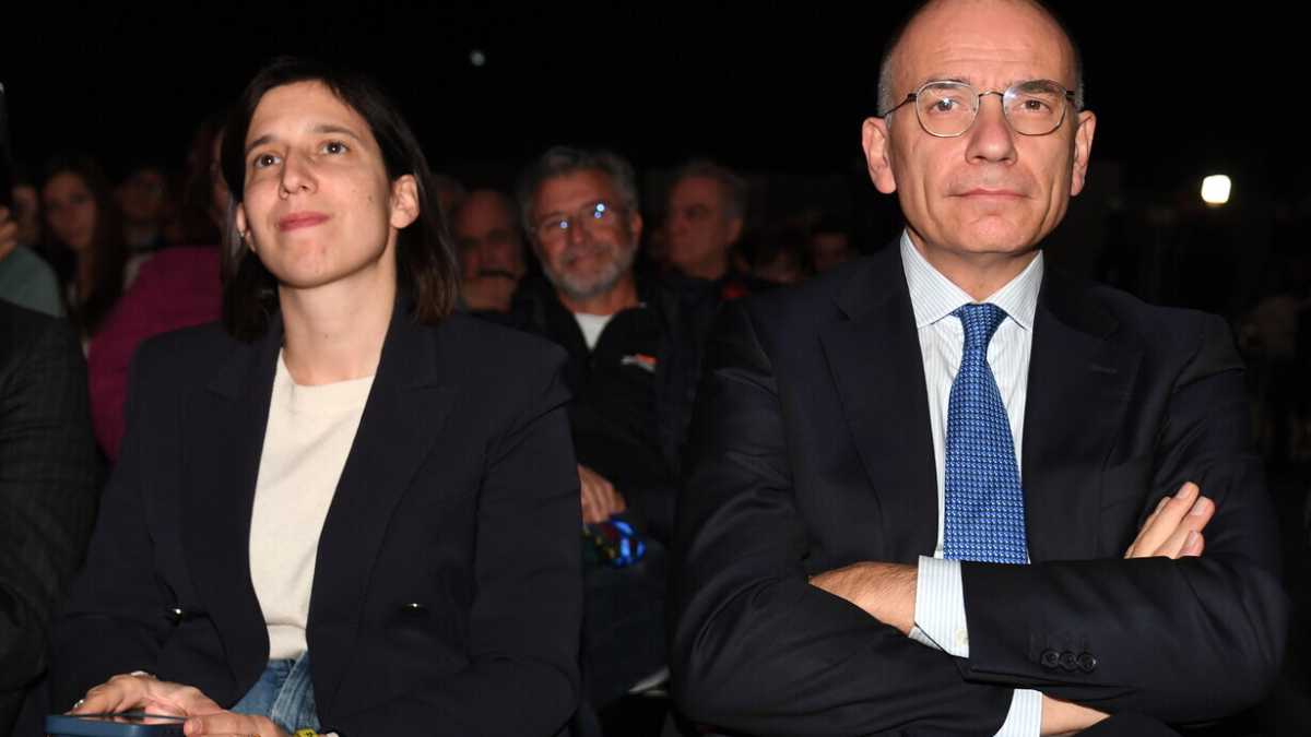 Immagine di Anche Letta è contro la candidatura di Schlein. La leader a Gubbio per due ore