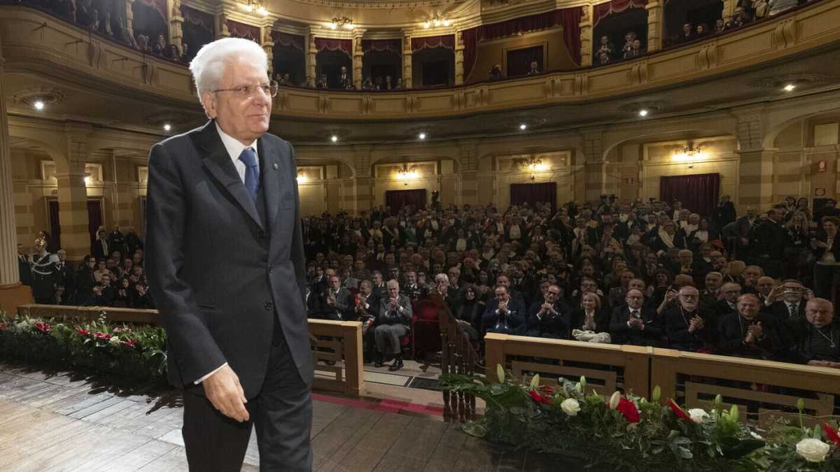 Immagine di Mattarella: "La generazione Z è motivo di speranza per il nostro paese"