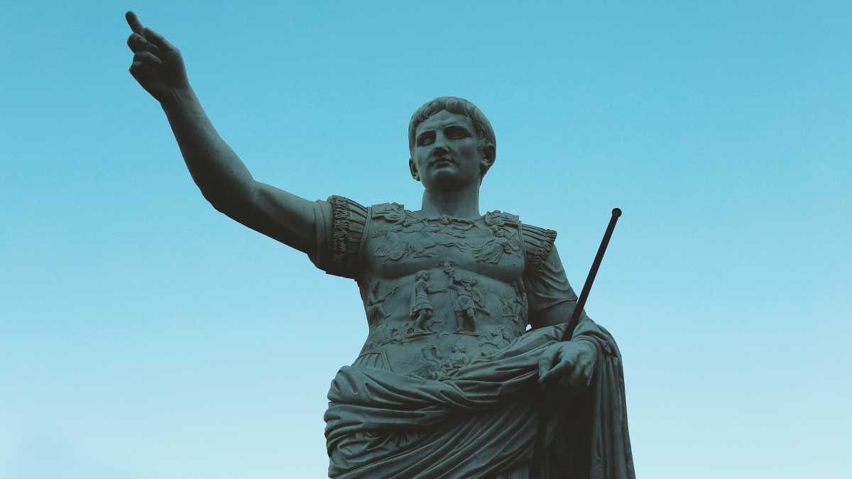 Immagine di Perché siamo tutti un po' parenti di Giulio Cesare