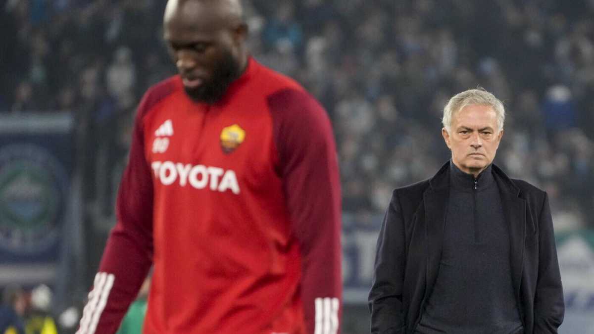 Immagine di Mourinho è stato esonerato dalla Roma. Finita la sbornia, il malinconico hangover