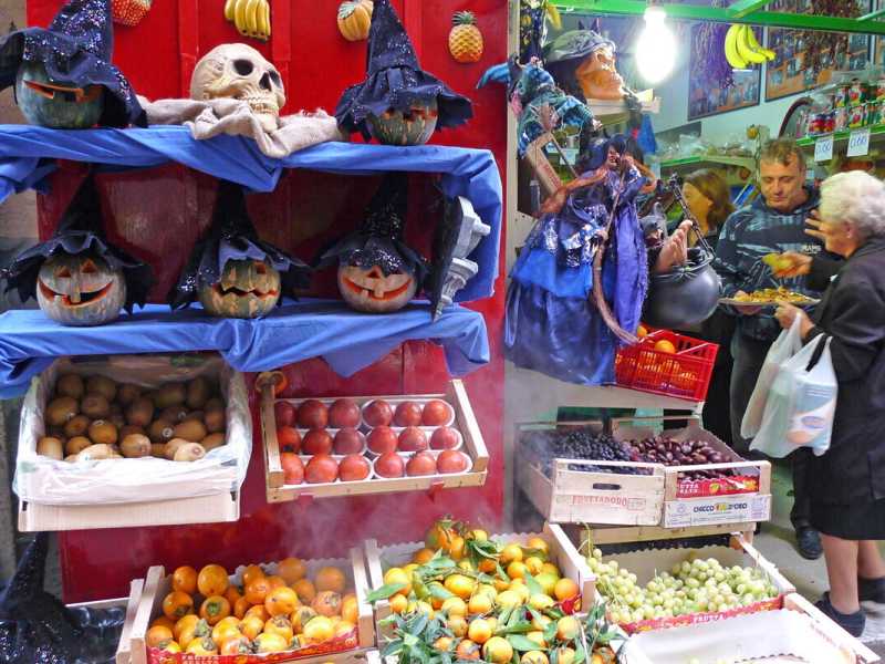 Halloween a Napoli - foto Ansa