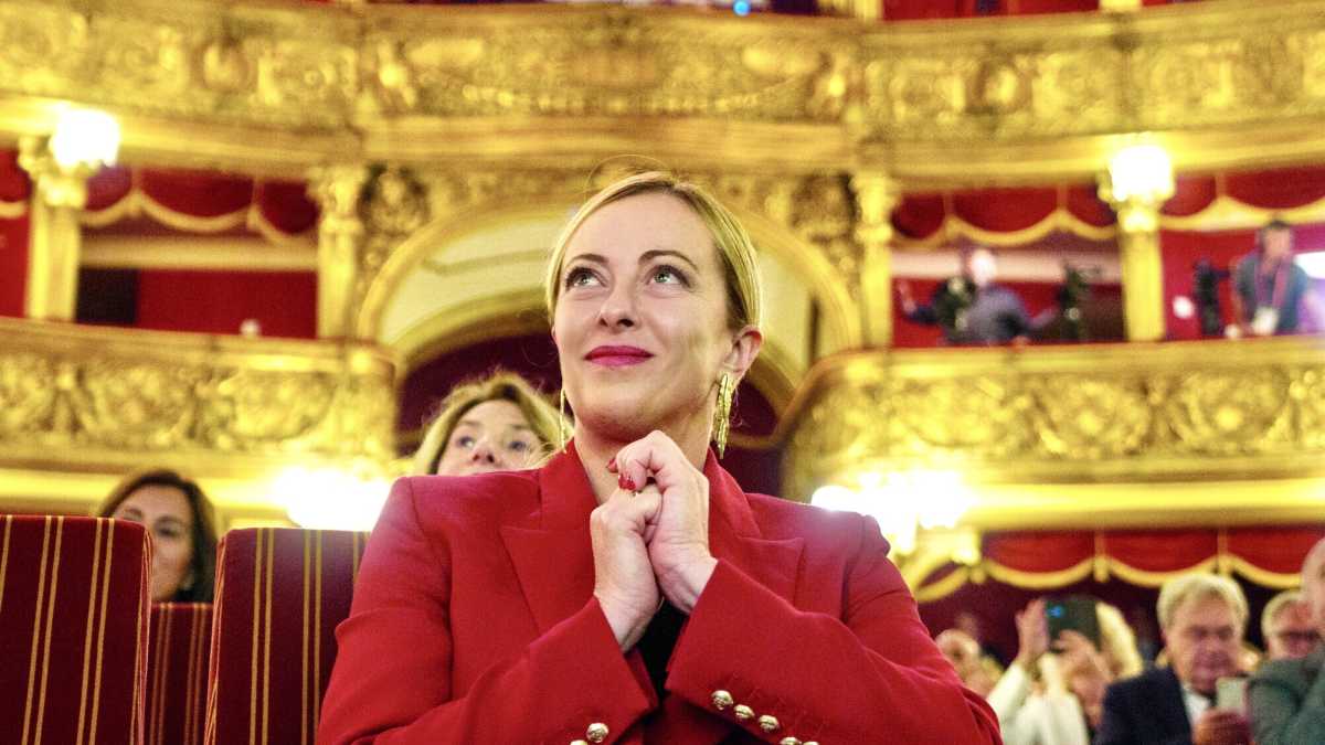 Immagine di L'ex ad Rai manda in tilt Meloni. Per indicarlo al Maggio Fiorentino esplode il Teatro di Roma