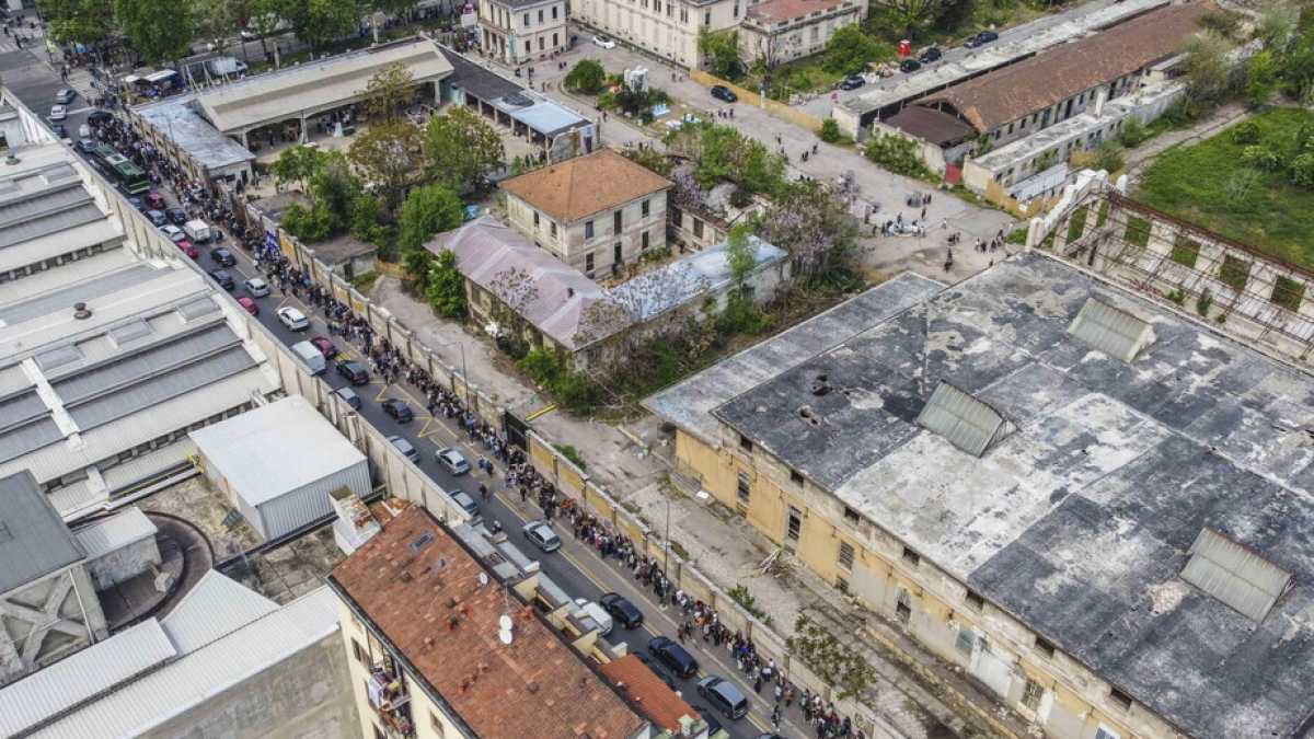 Immagine di Alcova, il vero genius loci creativo del Fuorisalone, molla la città e sceglie Varedo