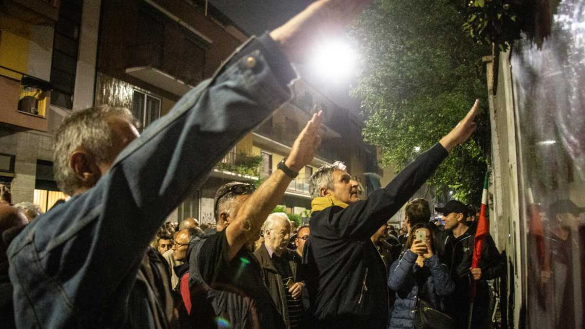 Immagine di Fausto e Iaio, Ramelli, i simboli