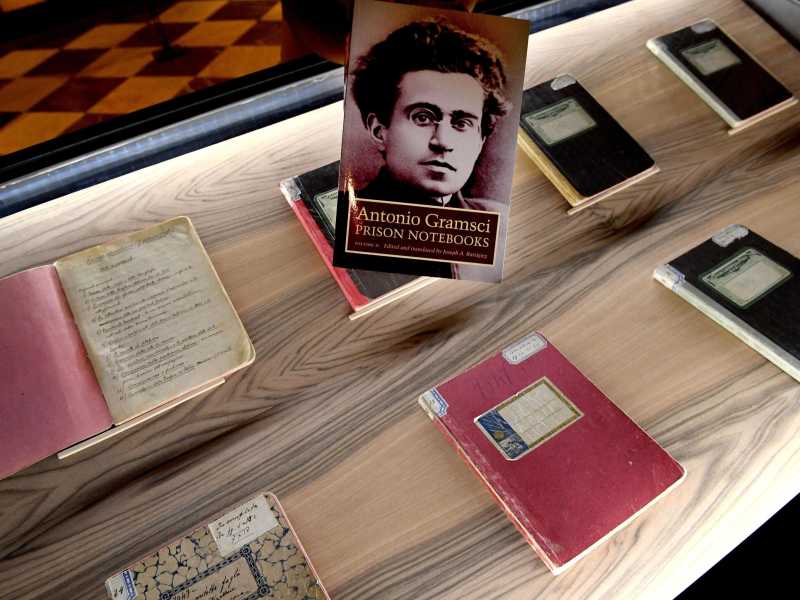 “No, Gramsci non è di destra”, ci spiega Veneziani. Ora chi lo dice a Sangiuliano?