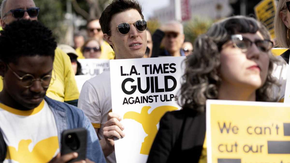 Immagine di Scosse di dissestamento tra giornali, social, IA e istituzioni. Il caso del Los Angeles Times