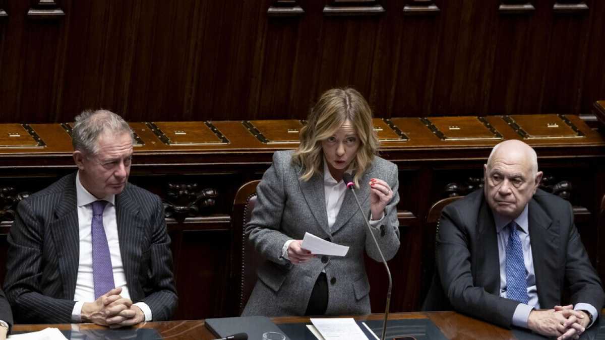 Immagine di Meloni al question time circoscrive lo scontro con Stellantis