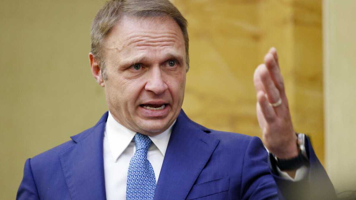 Immagine di Carne sintetica, Lollobrigida ora pensa di rivalutare il divieto sul meat sounding