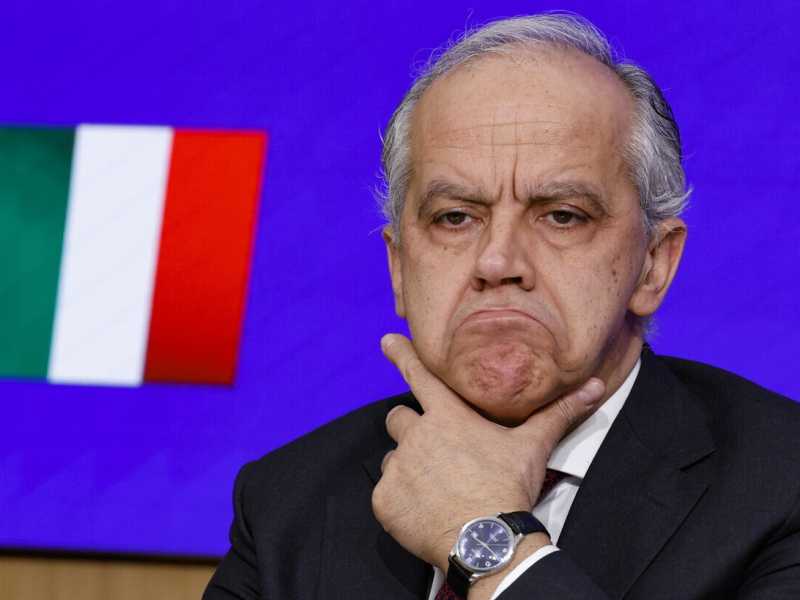 Piantedosi: "Spostare i cortei pro-Palestina del 27 gennaio o valuteremo intervento"