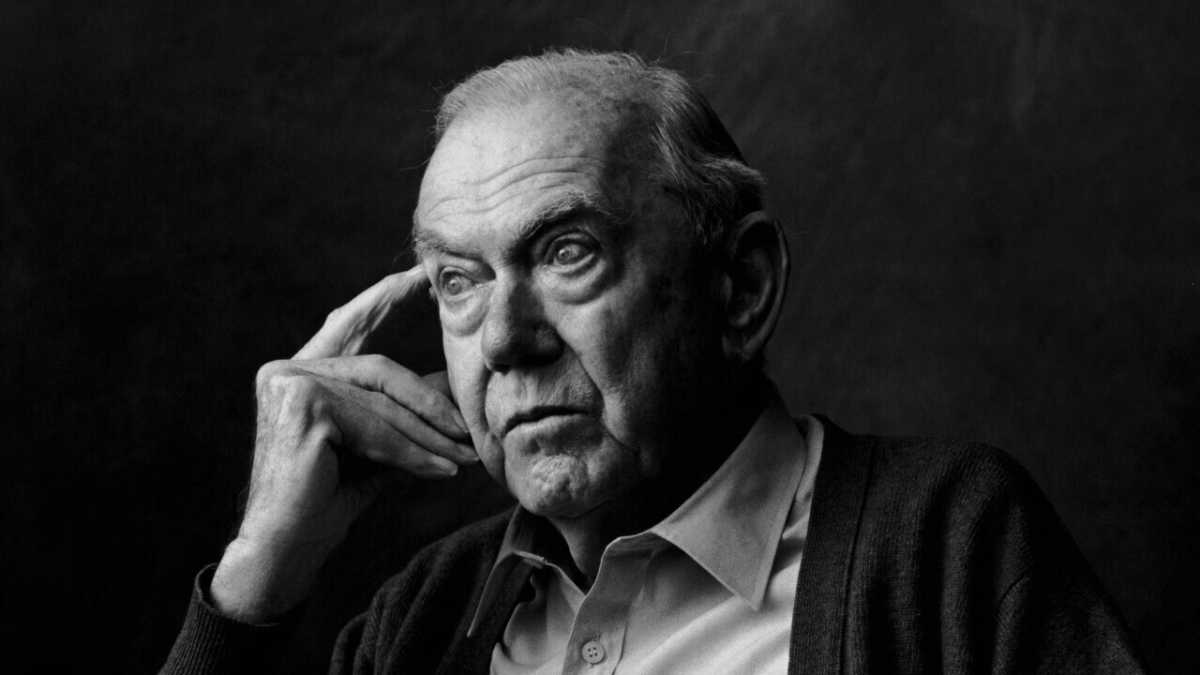 Immagine di La "fine di una storia" di Graham Greene, lo scrittore che non si legge per caso