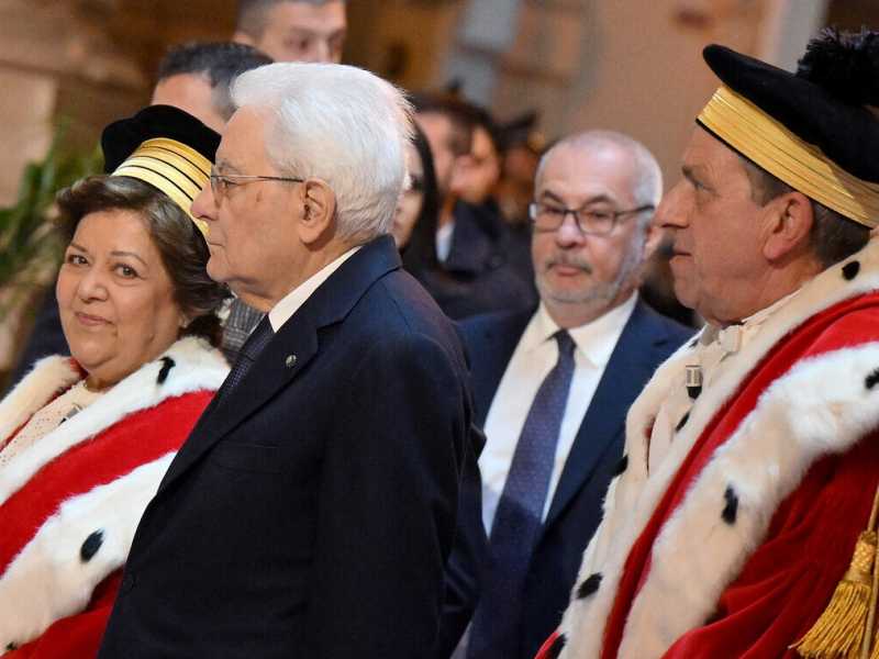  La presidente della corte di Cassazione Margherita Cassano insieme al Presidente della Repubblica Sergio Mattarella e al procuratore generale Luigi Salvato - foto Ansa