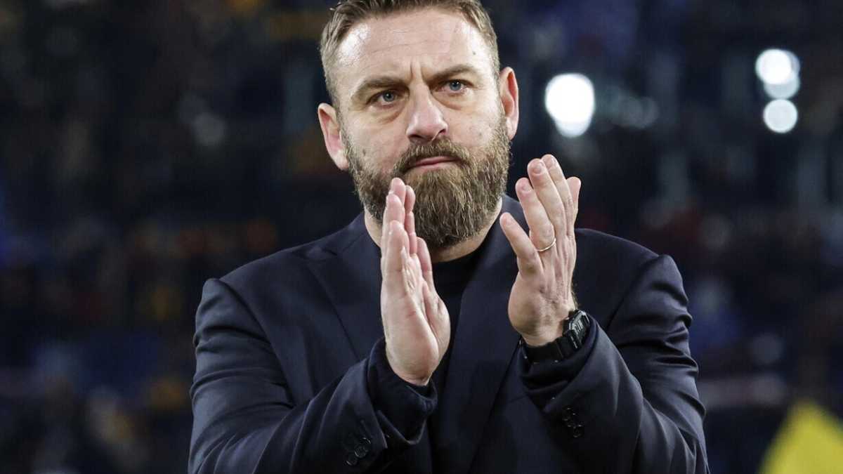 Immagine di Daniele De Rossi e il calcio di Narciso