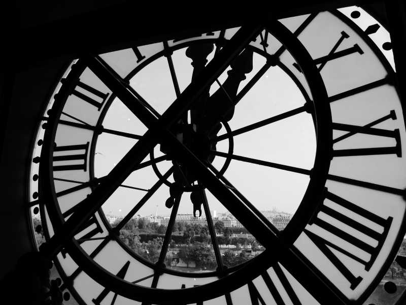 Riordinare la percezione deviata dei nostri istanti di vita. Un libro