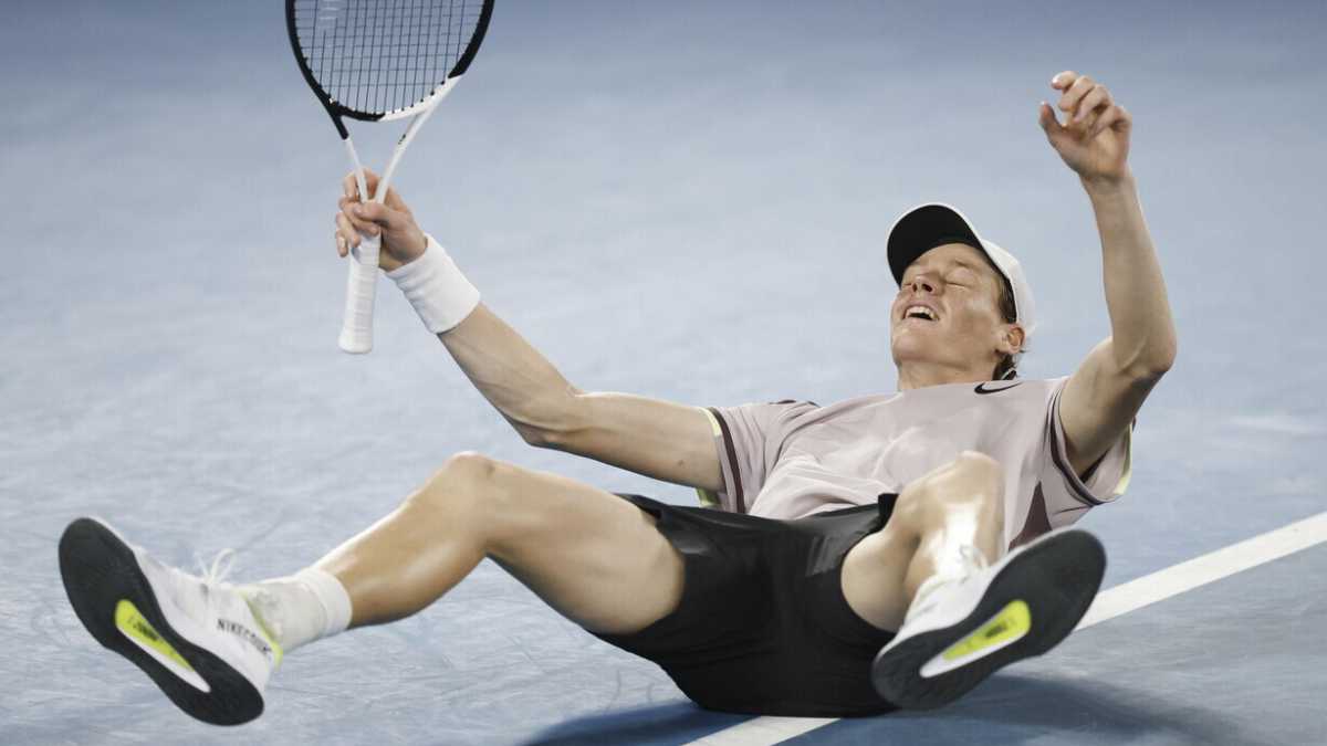 Immagine di Straordinario Sinner. Batte Medvedev al quinto set e vince gli Australian Open