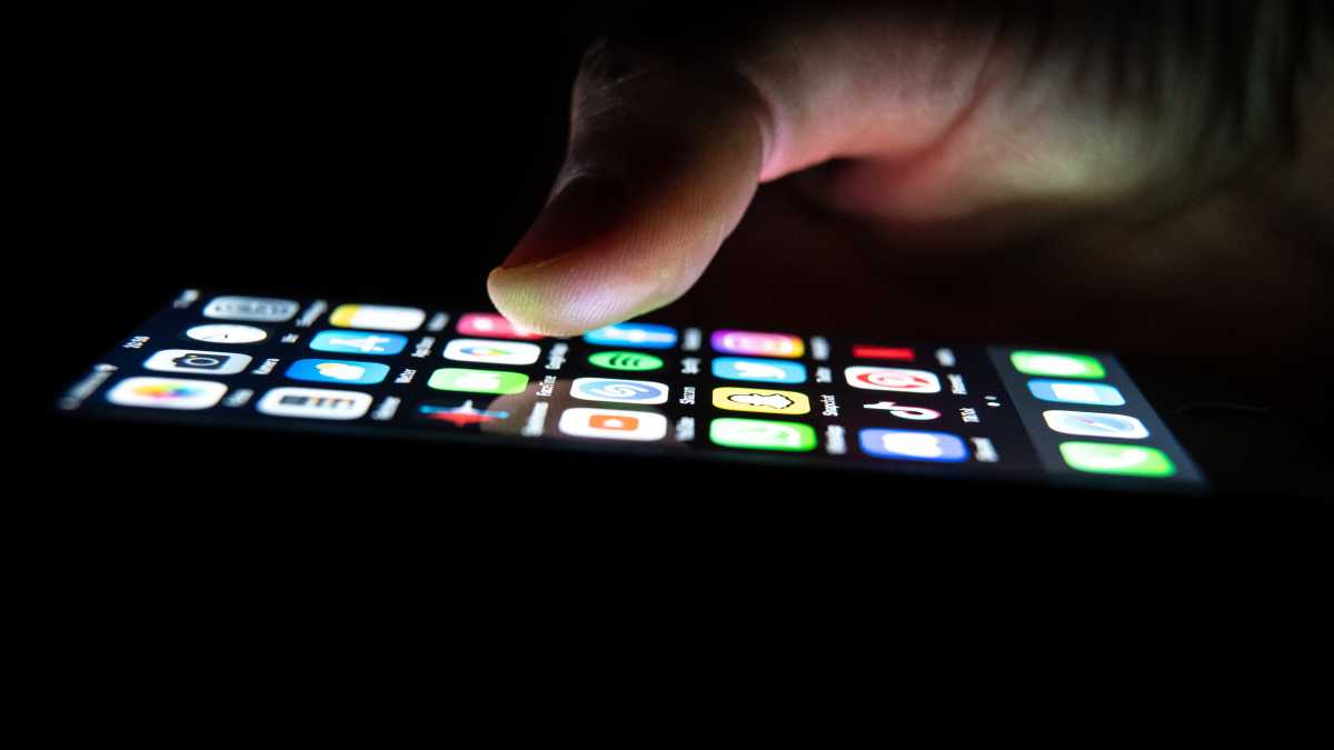 Immagine di Processo ai social