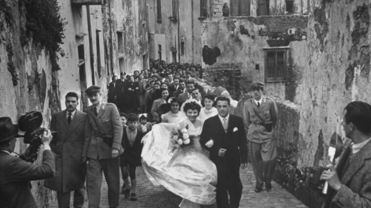 Immagine di Il matrimonio, dall’altare alla polvere. Oggi regge solo quello civile