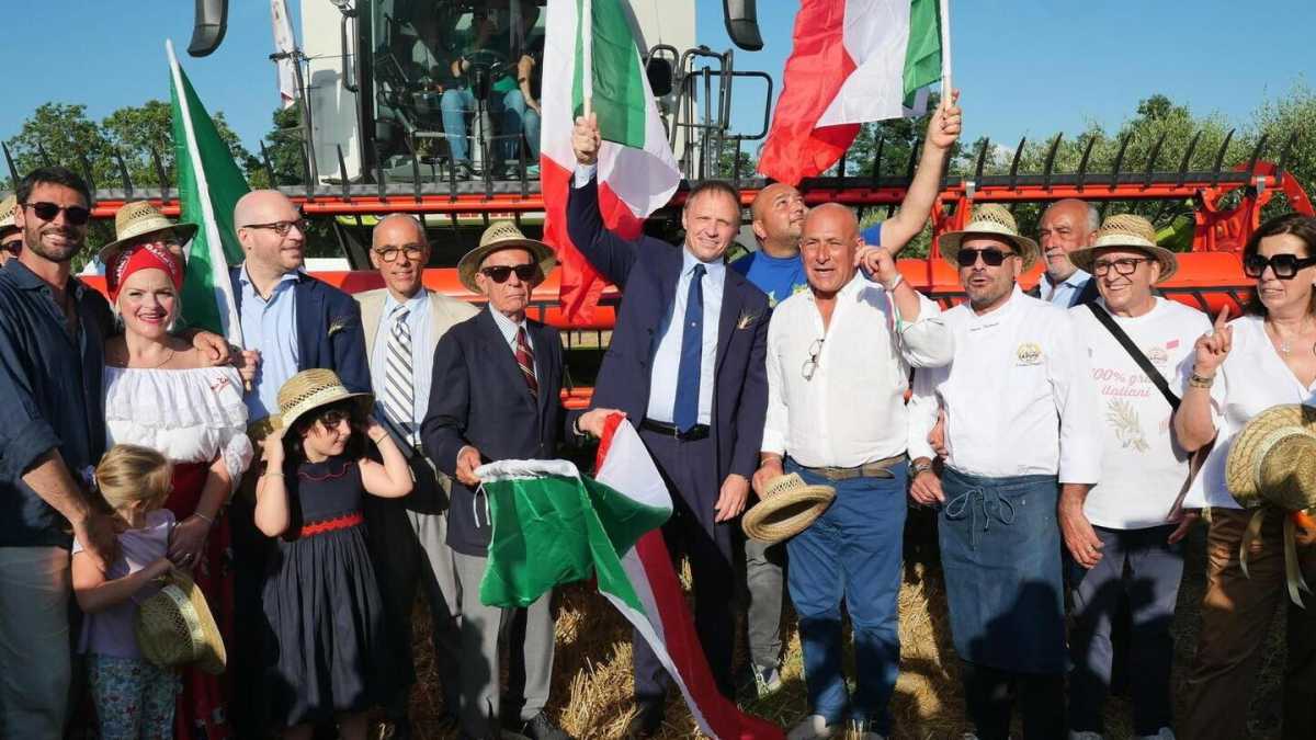 Immagine di Lo sfogo social di Lollobrigida che strizza l'occhio alle proteste dei contadini