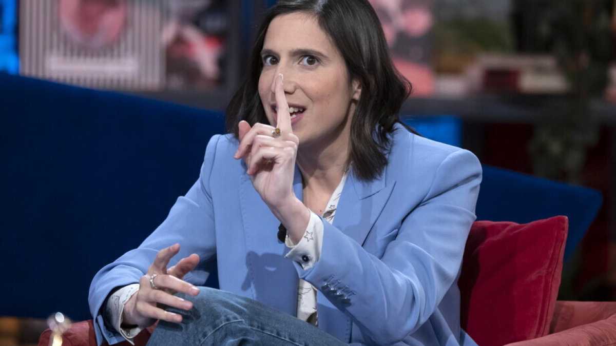 Immagine di Schlein contro la lottizzazione in Rai, Orfeo prigioniero politico
