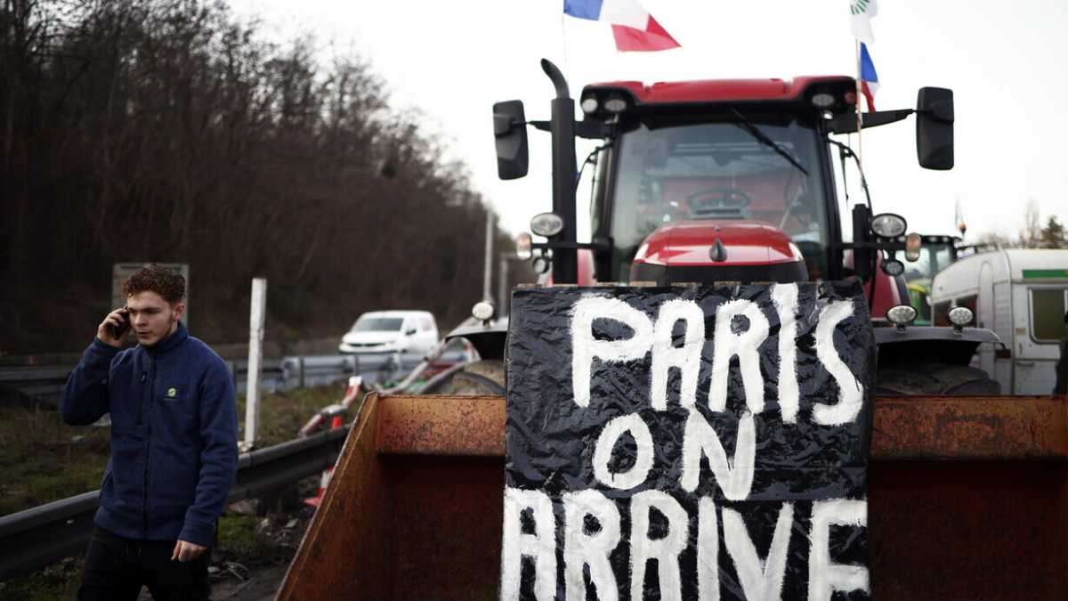 Immagine di Gli agricoltori francesi non si accontentano: "Bloccheremo il paese"