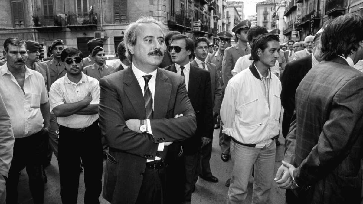 Immagine di L'ex magistrato Piero Grasso ricorda Falcone e commuove gli studenti della John Cabot