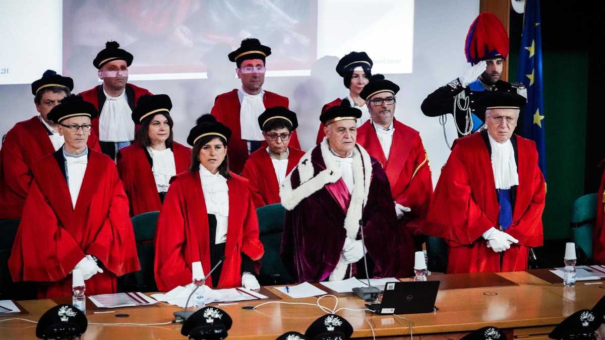 Immagine di L'anno nuovo ricomincia con gli attacchi delle toghe alla politica