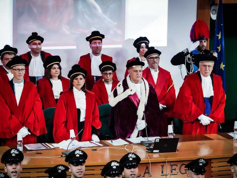 L'anno nuovo ricomincia con gli attacchi delle toghe alla politica