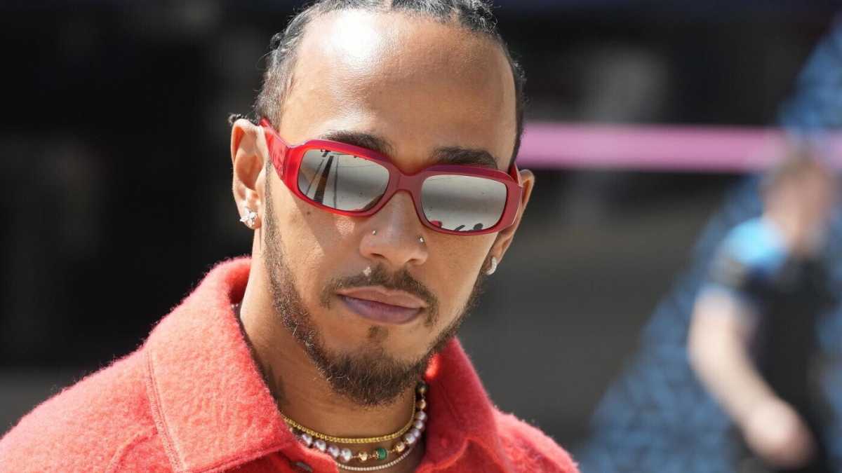 Immagine di Hamilton alla Ferrari è anche una straordinaria operazione di marketing