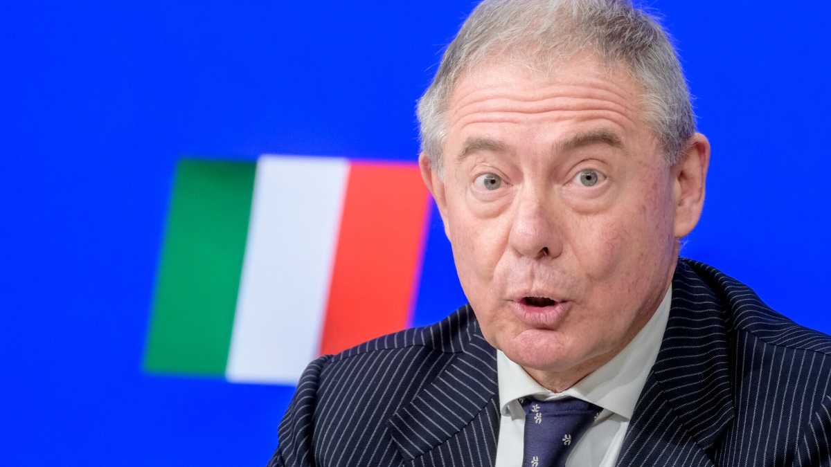Immagine di Molta ammoina intorno a Stellantis