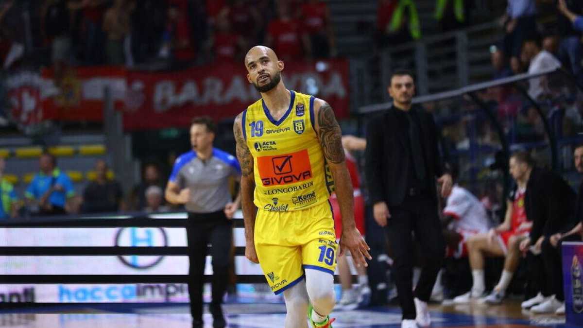 Immagine di La fuga d'addio di David Logan da Scafati e dal basket
