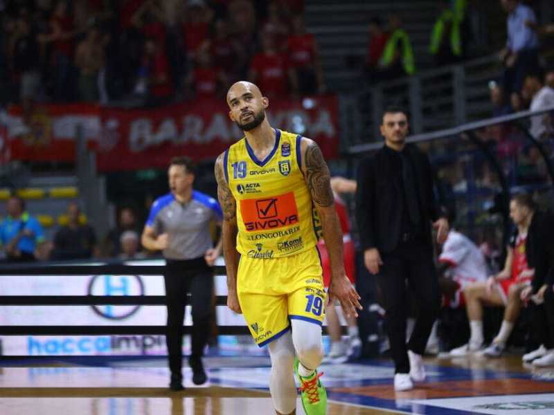 David Logan (foto tratta dalla pagina Facebook della Scafati basket)
