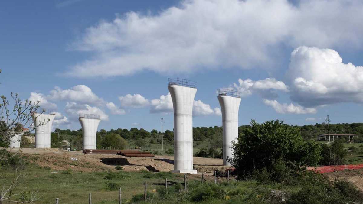 Immagine di Quei maledetti quindici chilometri: perché non siamo un paese per infrastrutture