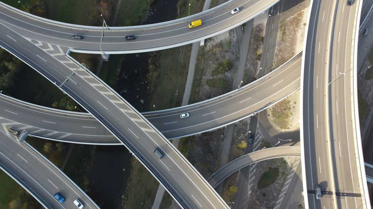 Immagine di Un dedalo di piazze e stradine, ma nessuna privata: ecco cos’è il linguaggio