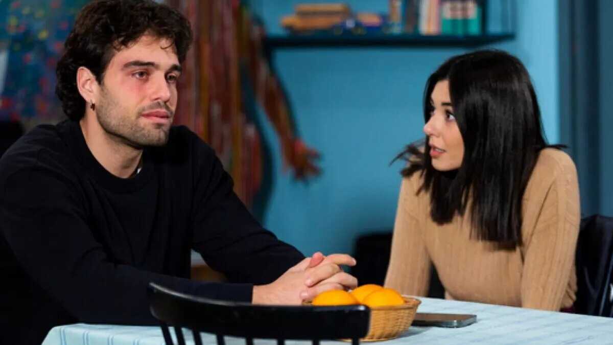 Immagine di L'amore non corrisposto di Nunzio per Rossella e lo sfratto di Rosa: cosa succede a Un posto al sole