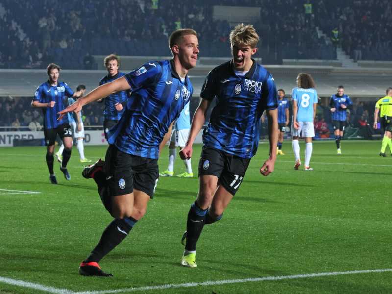 Mario Pasalic esulta dopo aver segnato contro la Lazio (foto Ansa)