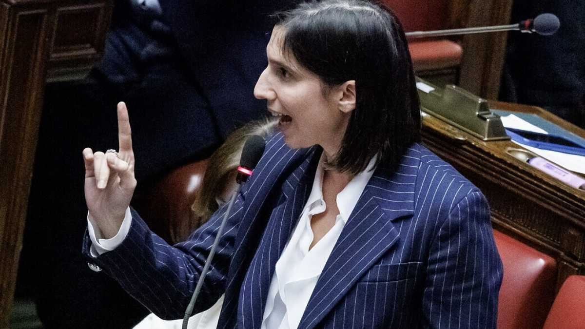 Immagine di Il Pd alza l’asticella per la sopravvivenza di Schlein. Sindrome di accerchiamento