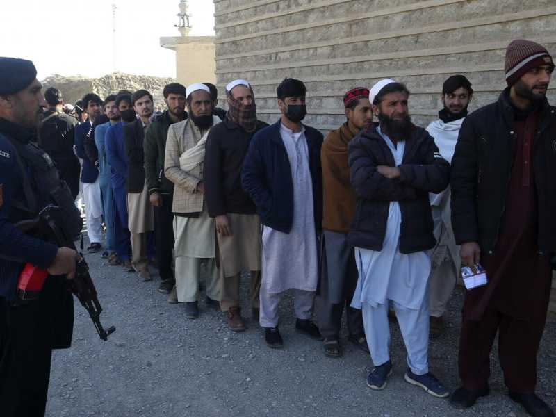 In Pakistan gli attentati sono all'ordine del giorno. Il voto in un clima di tensione