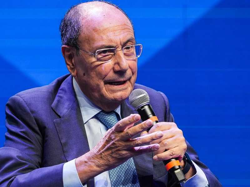 Renato Schifani (Ansa)