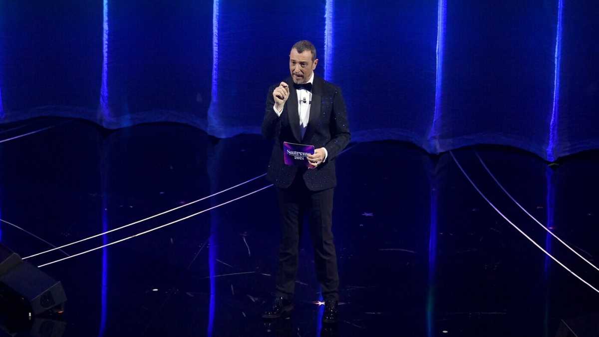 Immagine di Io, chiamato a votare per la canzone vincitrice, non ho ricevuto neanche un’avance