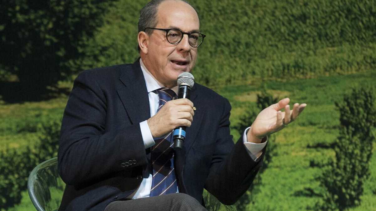 Immagine di De Castro: "Il Pd ascolti di più gli agricoltori e meno gli ambientalisti da salotto"