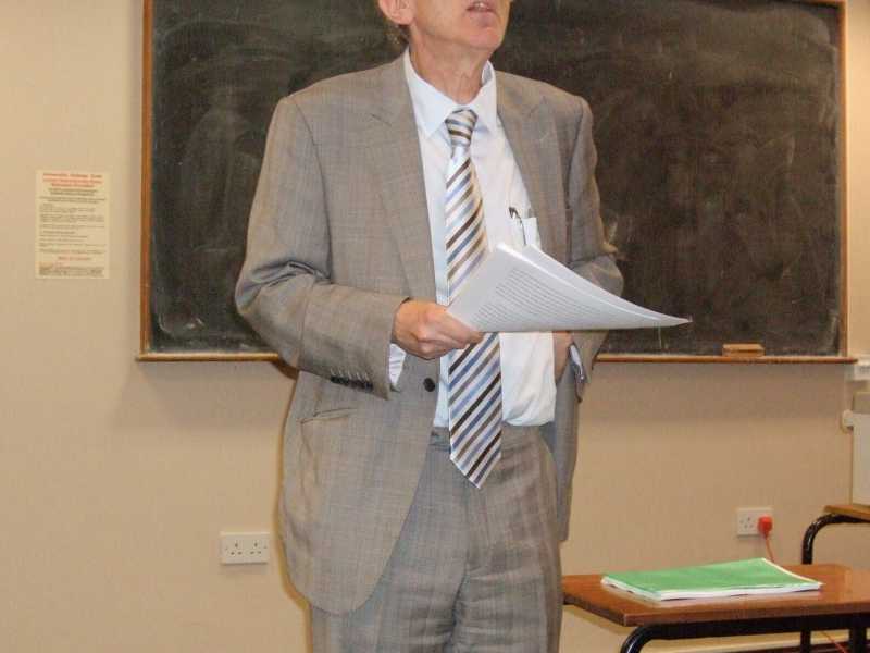  Peter Burke