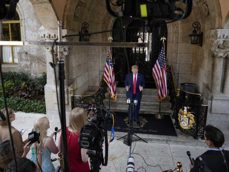 Com’è che ci piace accanirci su Biden e siamo così smemorati sui danni e le bugie di Trump