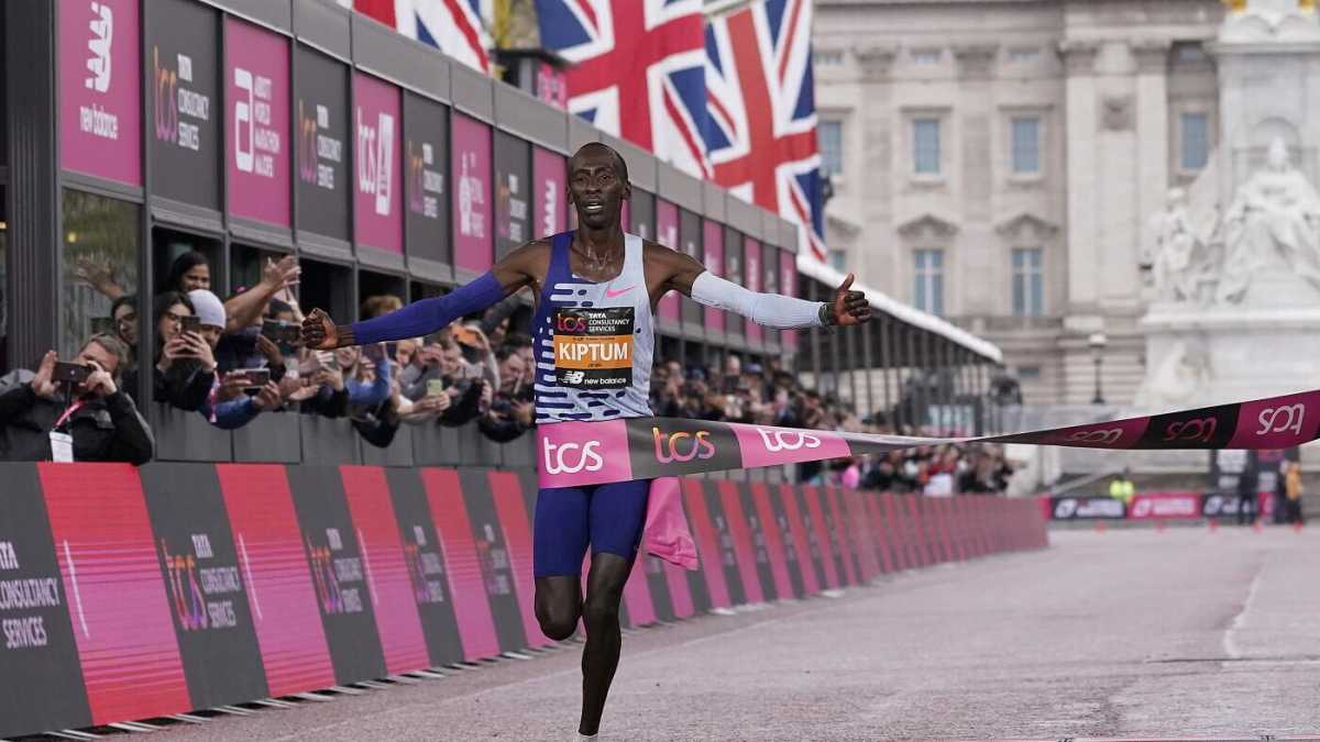 Immagine di In memoria di Kelvin Kiptum e della maratona in meno di due ore che non vedremo