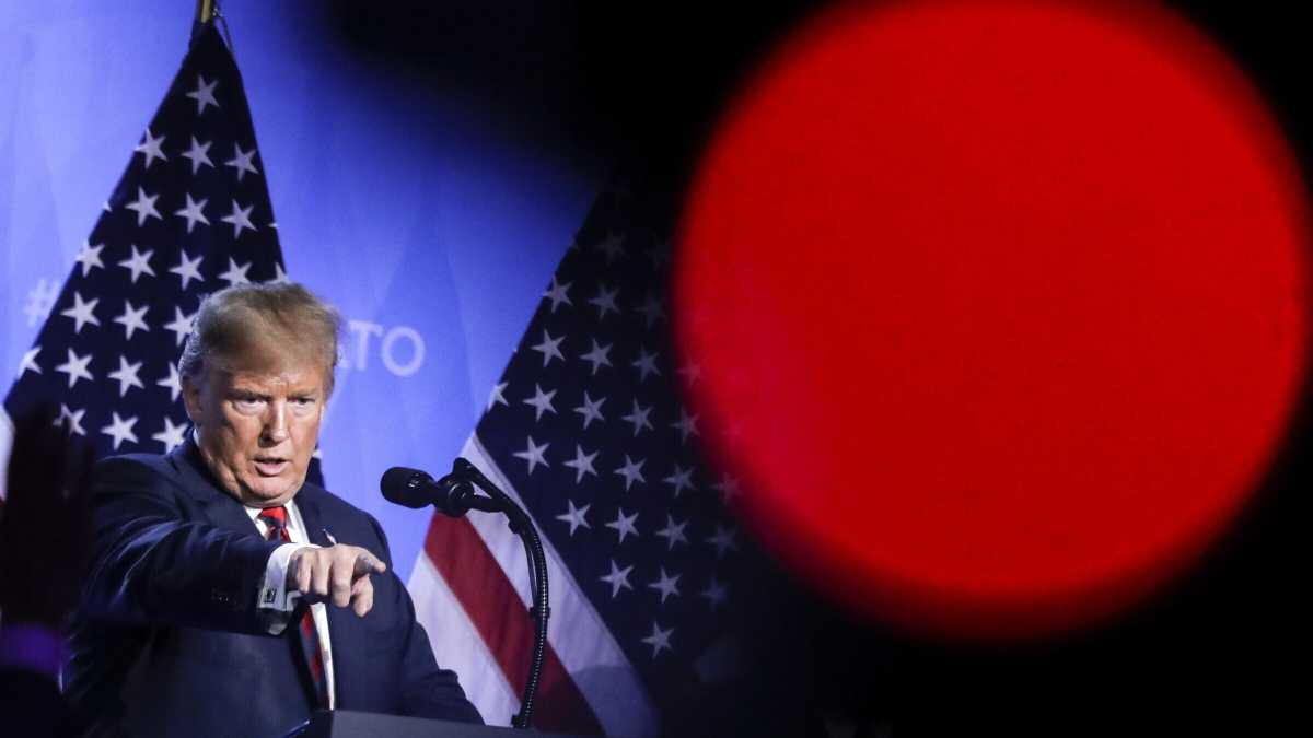 Immagine di Impariamo a proteggerci da tutto, anche da Trump